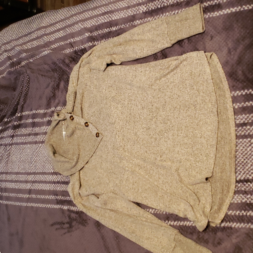 Retrology button sweater